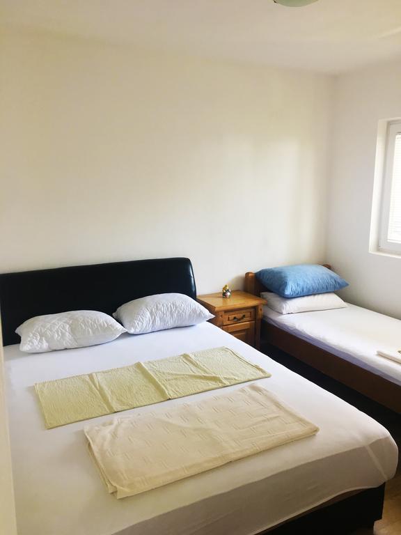 Milmaris Apartments Тиват Экстерьер фото