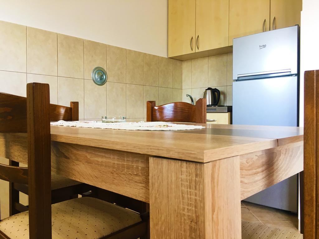 Milmaris Apartments Тиват Экстерьер фото