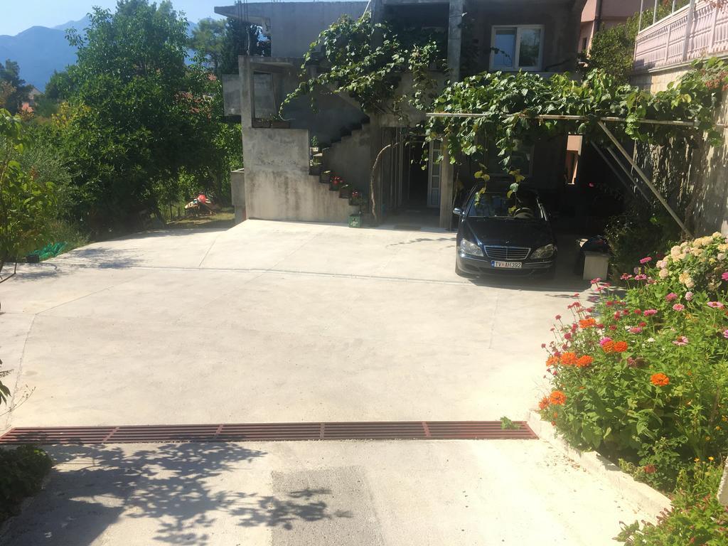 Milmaris Apartments Тиват Экстерьер фото