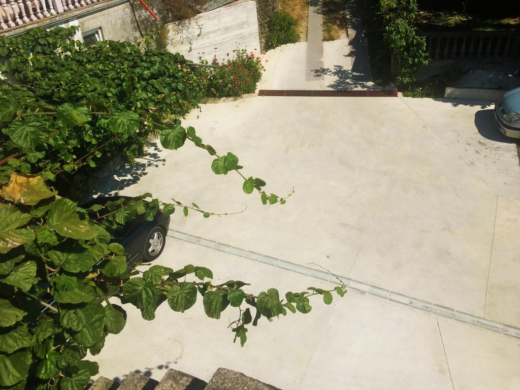 Milmaris Apartments Тиват Экстерьер фото